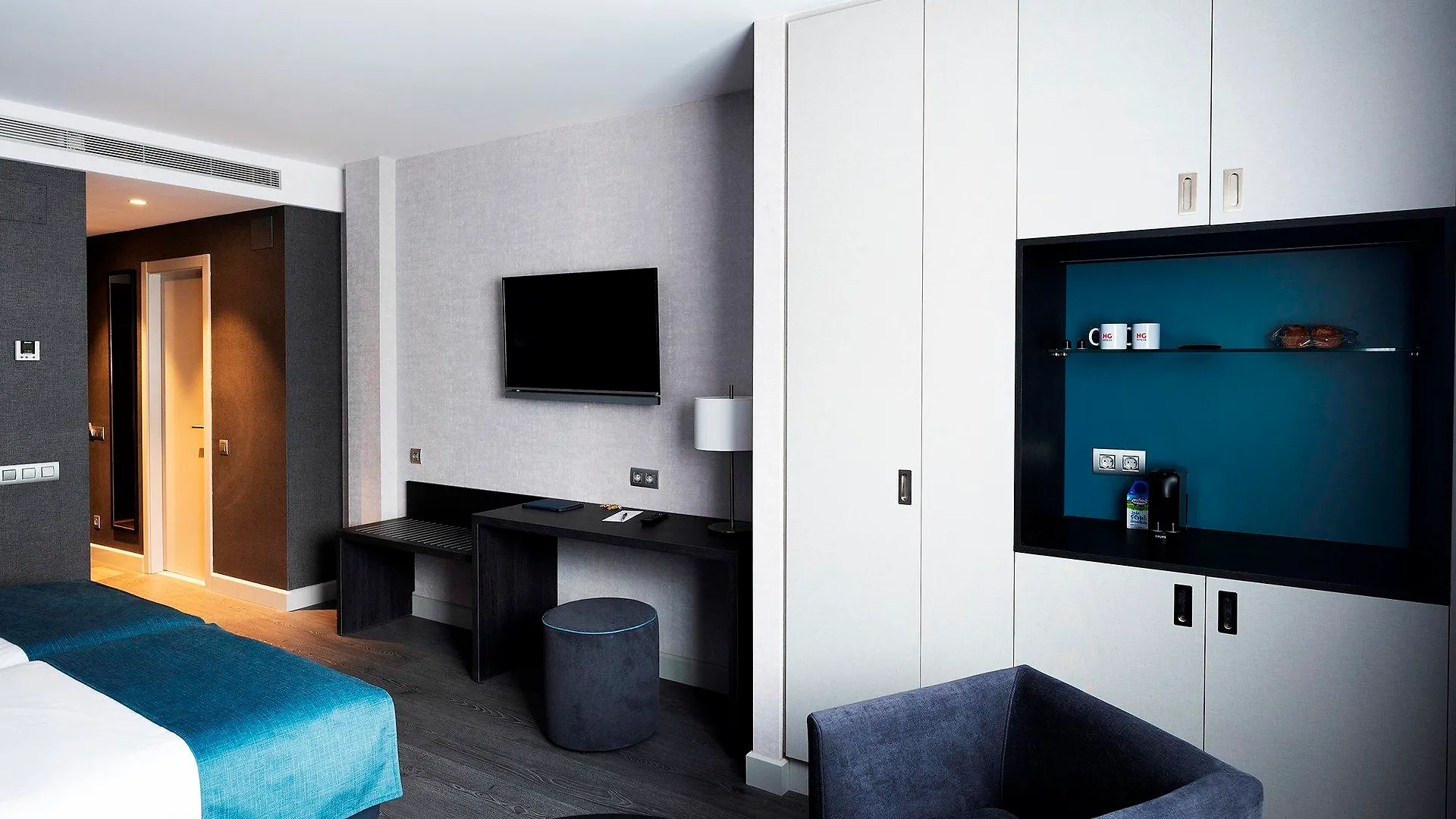 **** Hotel Hg City Suites Barcelona Spain