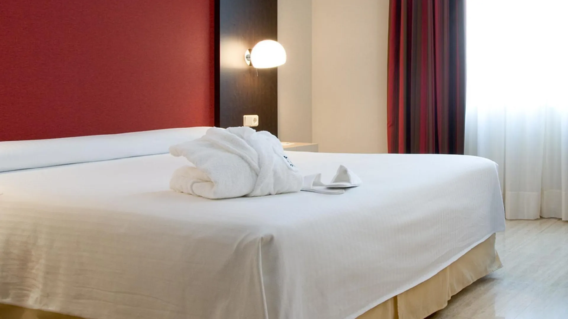 Hg City Suites Barcelona 4*,  Spanje