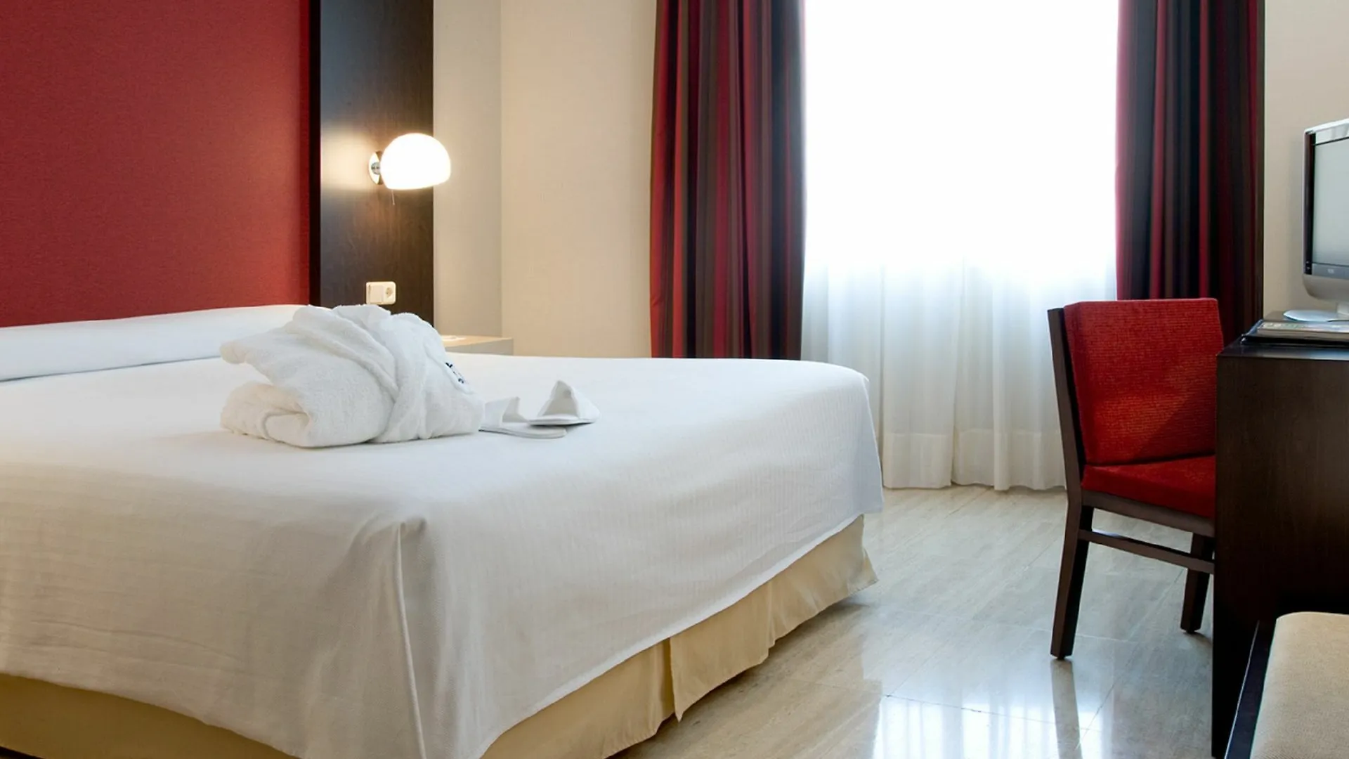 **** Hotel Hg City Suites Barcelona Spanje